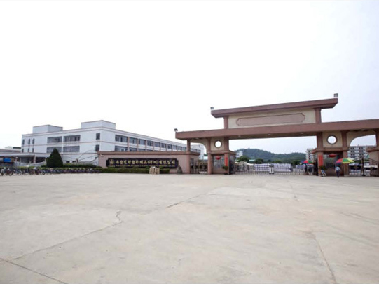 990藏宝阁资料图